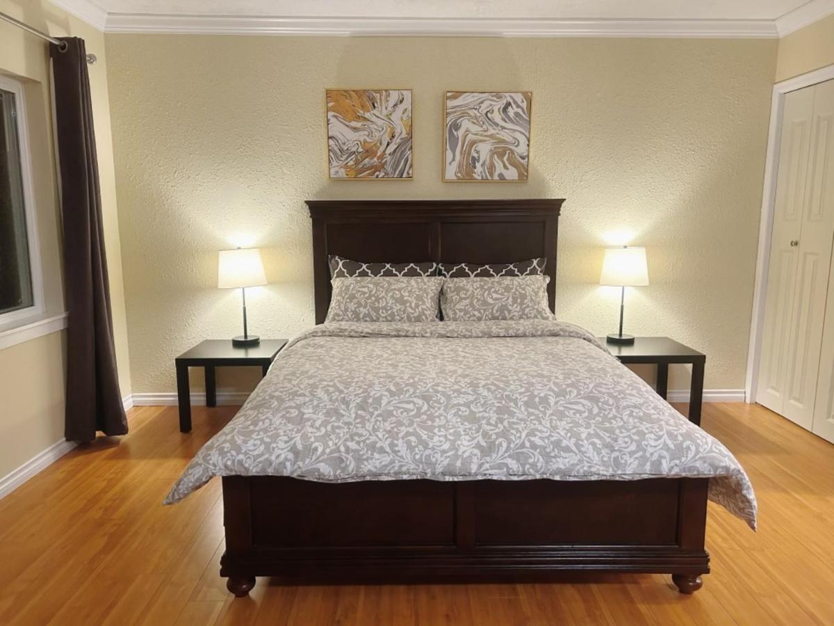 Private Suite With Separated Entrance Monica'S Home Richmond Bagian luar foto