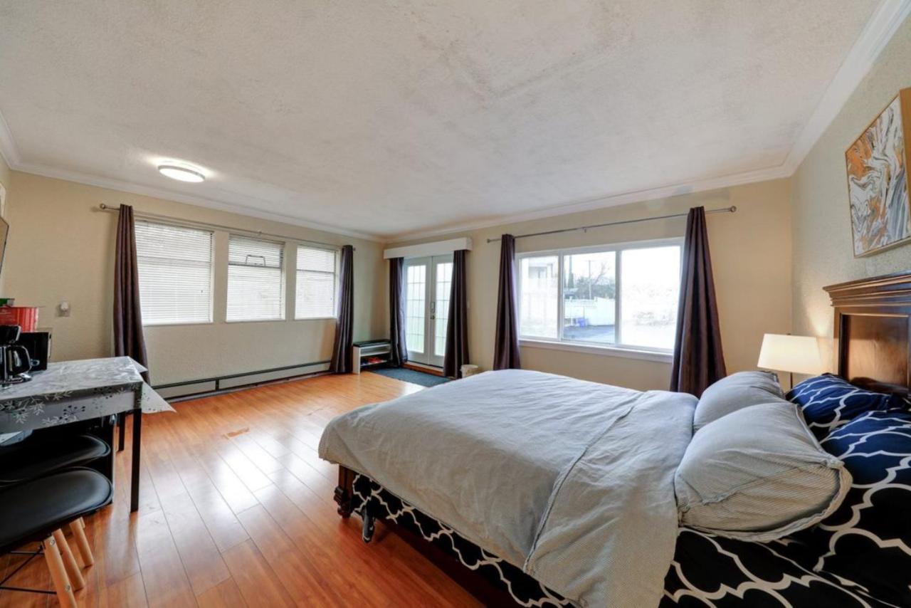 Private Suite With Separated Entrance Monica'S Home Richmond Bagian luar foto